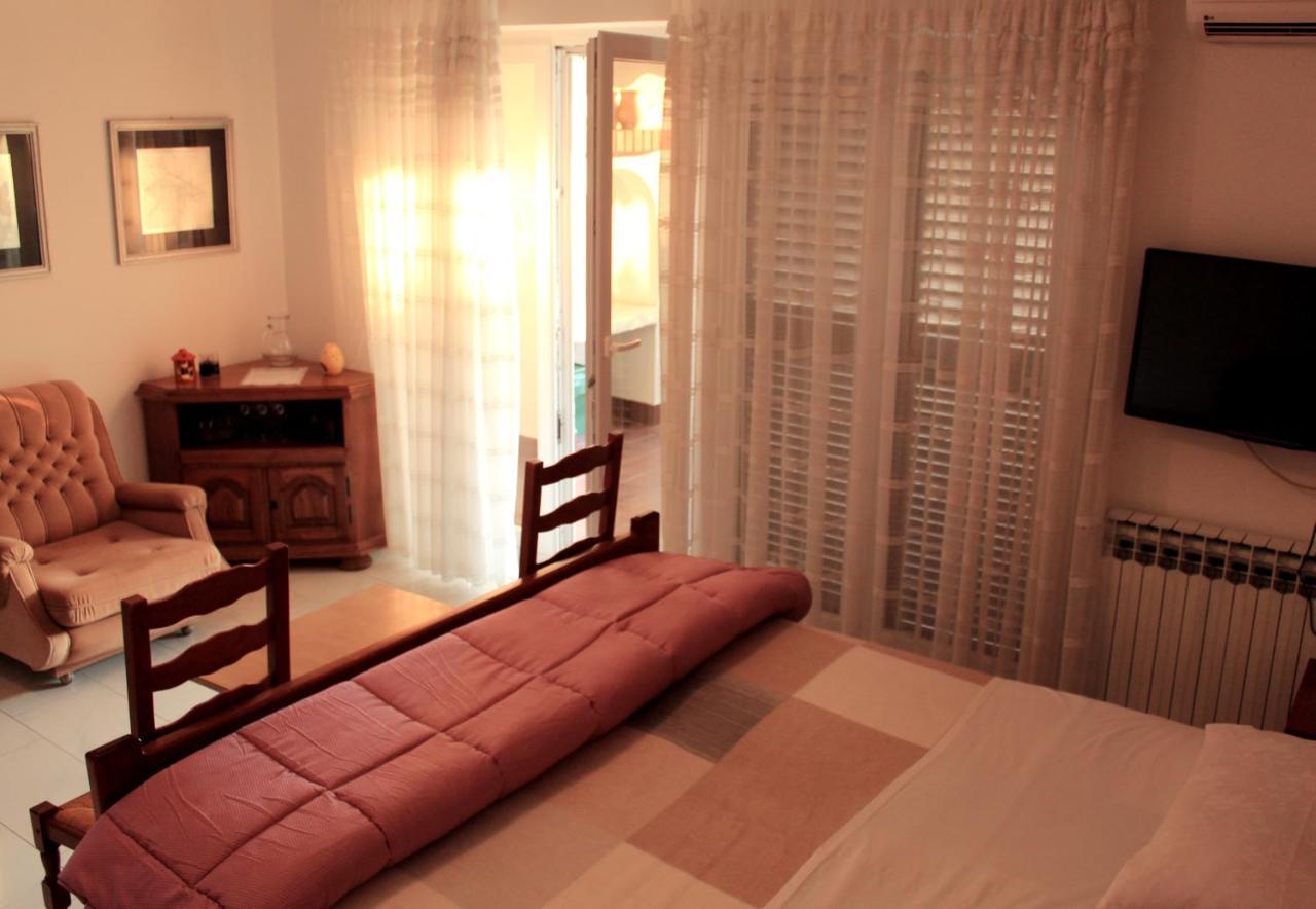 Lukacic Apartament *